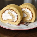 上新粉のキャラメルロールケーキ