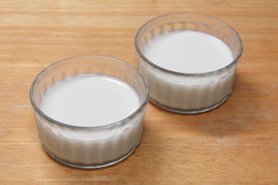 アガーのココナツ・豆乳・ミルクプリン。個人的にはこの割合、固さがちょうどいいです