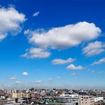 マリンブルーの秋の空